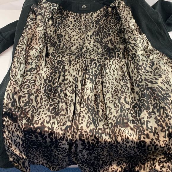 Dress length black jacket, w/buttons & bow - Picture 8 of 9